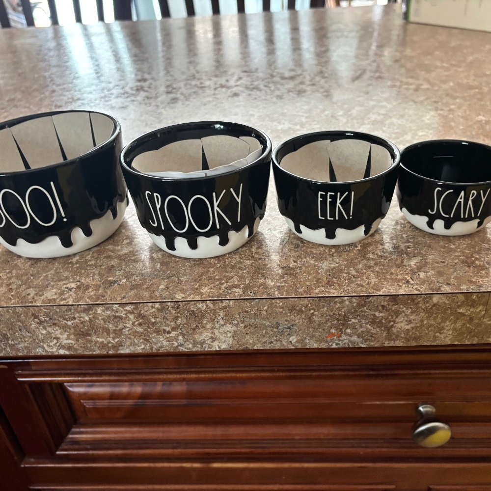 Rae Dunn Black drip Boo Halloween saying Measuring Cups  NWT 2024 release